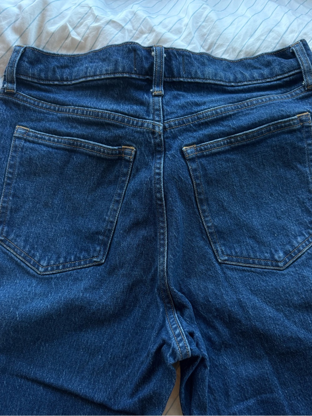 Abercrombie & Fitch The Vintage Flare High Rise Jean. (Size: 29 Long) - Picture 3 of 6
